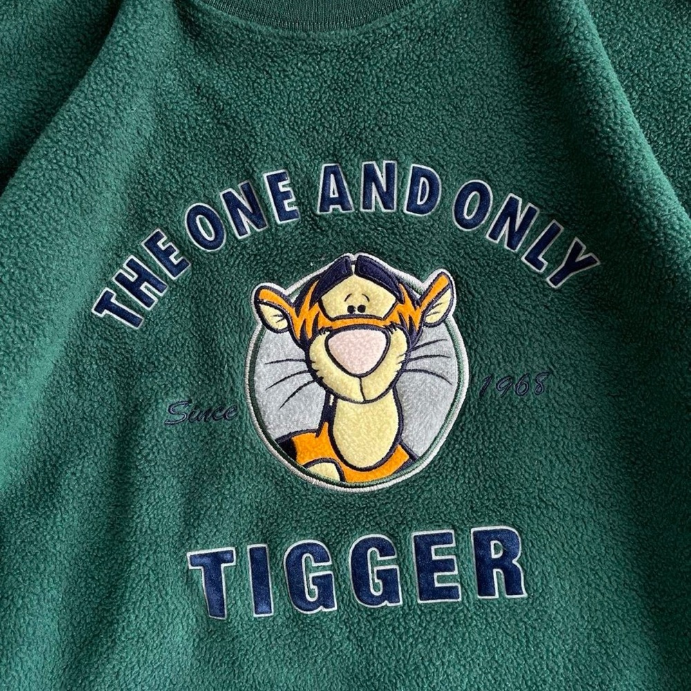 Vintage Disney Green Fleece Embroidered Tigger Crewneck Sweatshirt Sweater - Picture 3 of 5